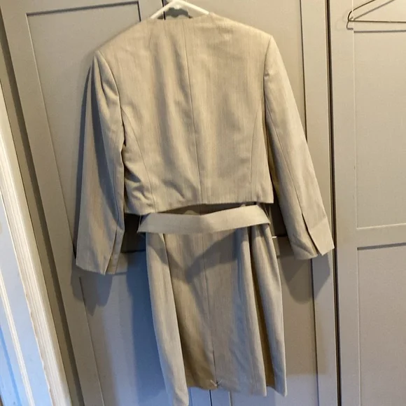 MM Lafleur Tan Sheath Dress Long Sleeve Crew Neck Work - Picture 5 of 10